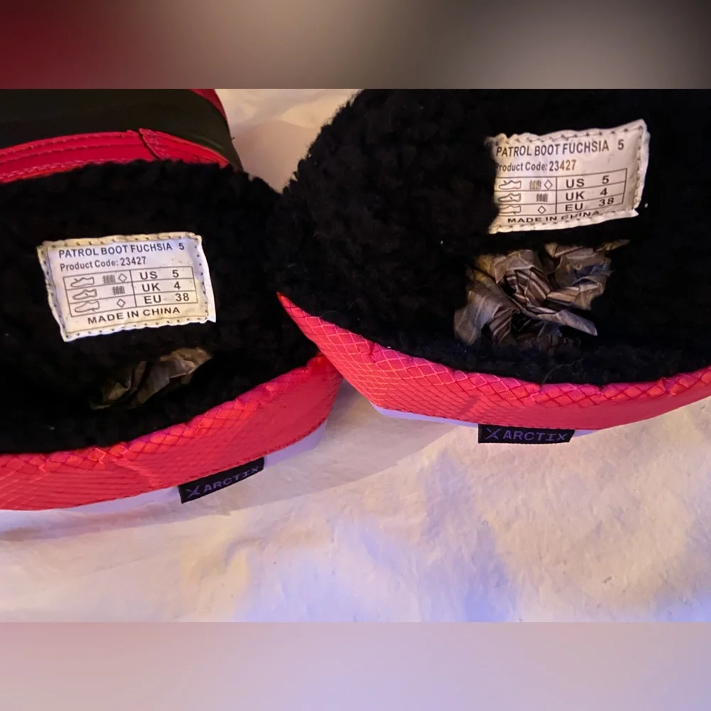 NWT❄️Arctix Kids Warm Fun Boots Sz-5 or Sz-7(Adult Women) Winter Snow/Cold Boots